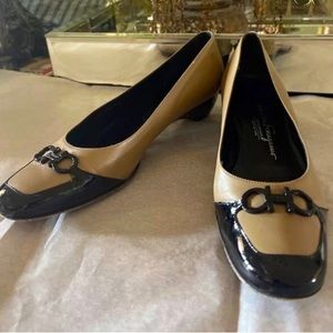 Sz9 Salvatore Ferragamo Lovely Loafers